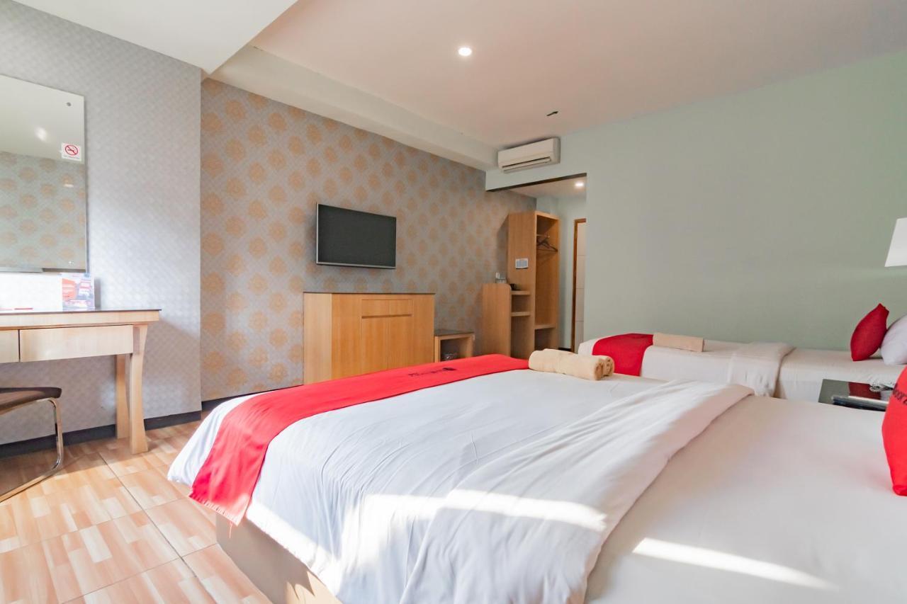 Reddoorz Premium Near Bandung Station Hotel Luaran gambar
