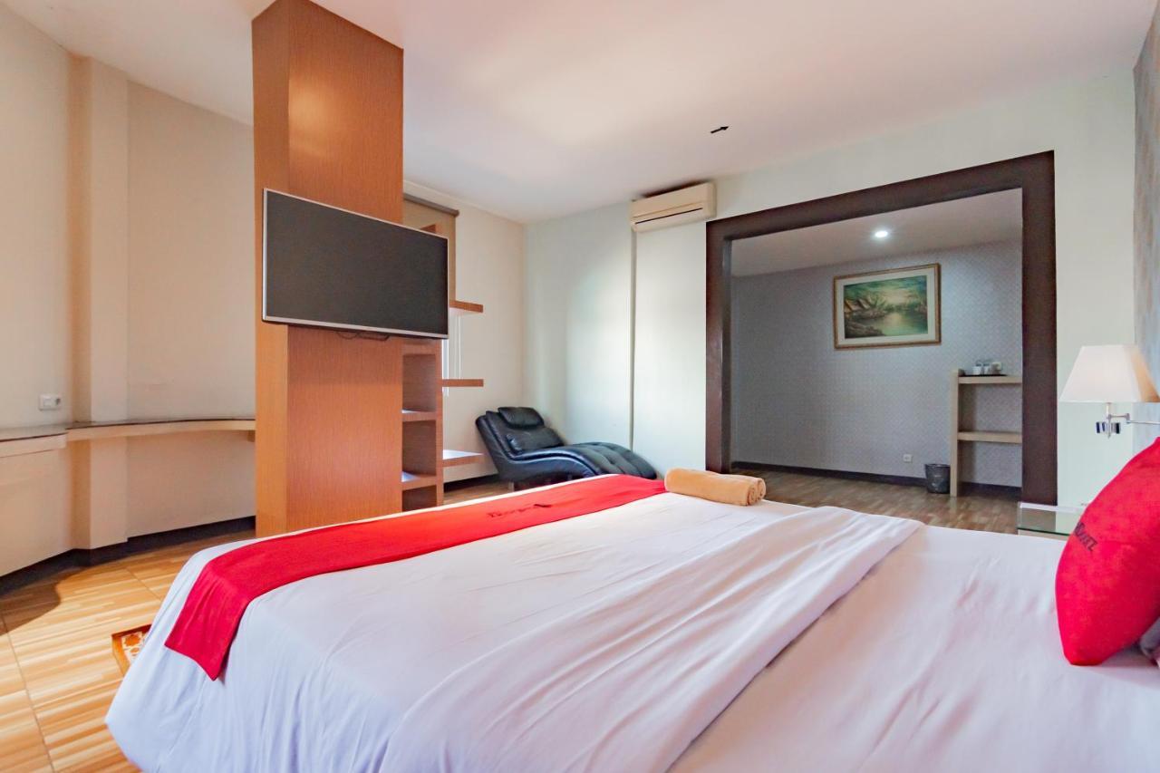 Reddoorz Premium Near Bandung Station Hotel Luaran gambar