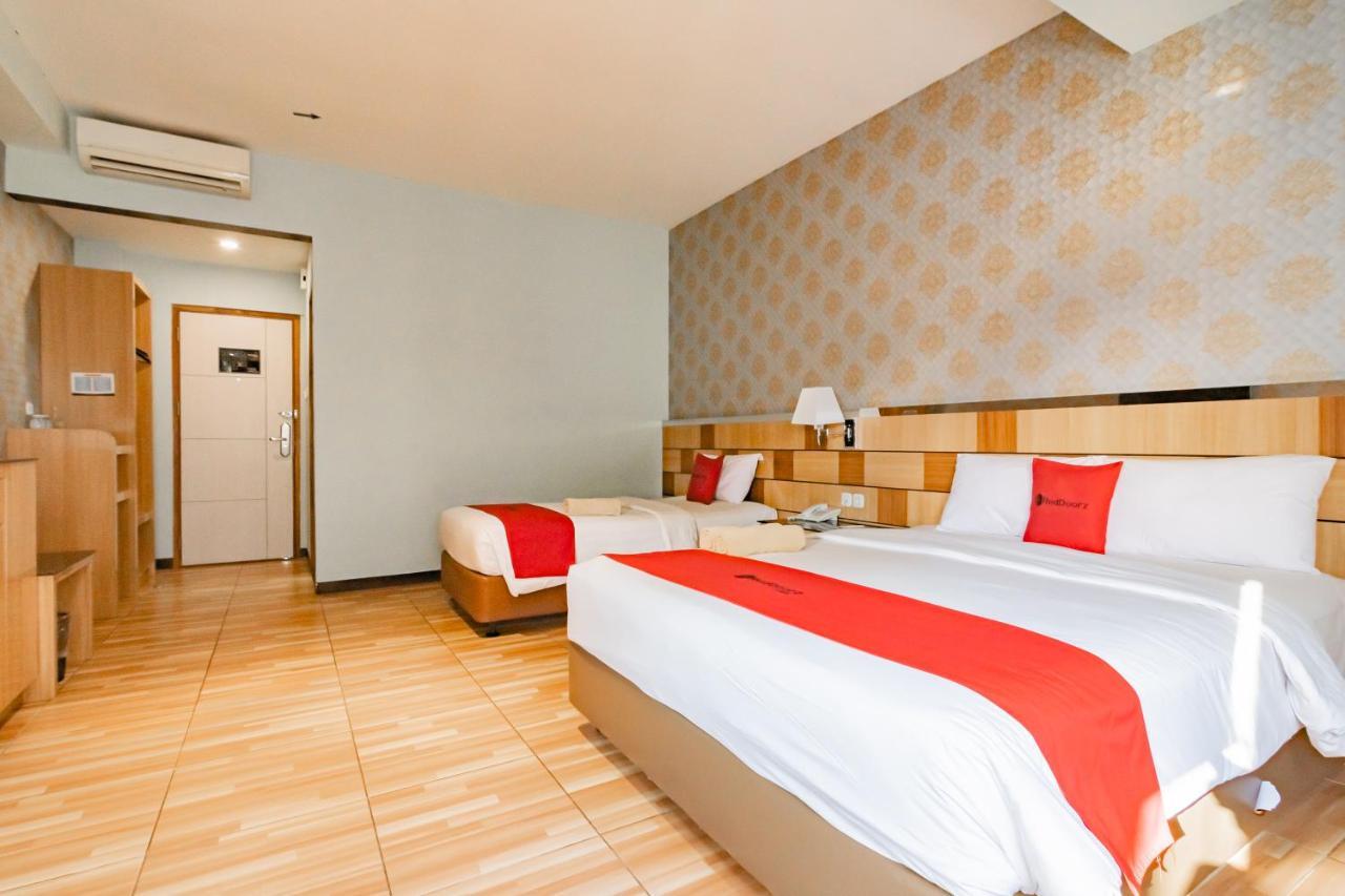 Reddoorz Premium Near Bandung Station Hotel Luaran gambar